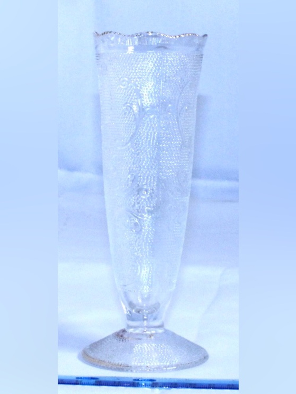 MCM 1954 Jeannette Glass Company Footed Bud Vase